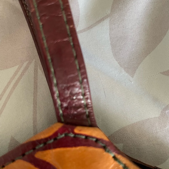 NWOT all leather shoulder bag. Orange w/deep red design - Picture 7 of 10